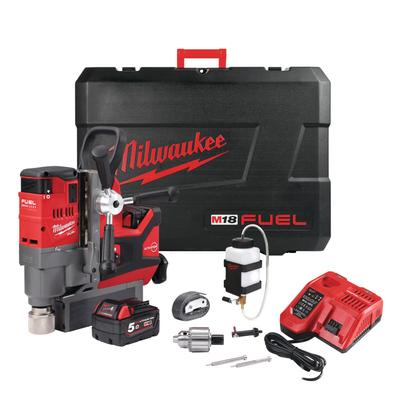 M18™ MÁGNESTALPAS FÚRÓÁLLVÁNY M18FMDP-502C